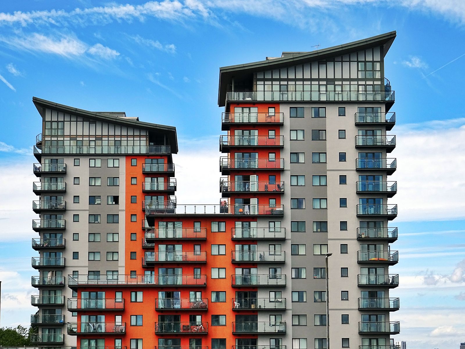 Residential tower under construction in the urban core of Santo Domingo